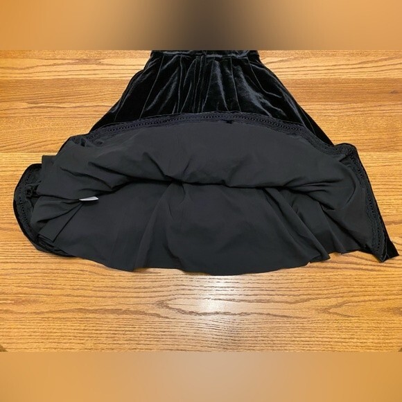 ModCloth Black Velvet Vintage Style Layered Top Party Dress - Picture 8 of 16